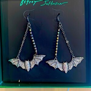 Betsey Johnson Halloween Bat Dangle Earrings/NWT